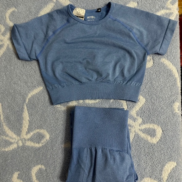 Crop top & legging workout set - Picture 1 of 1